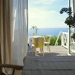 בית נופש Boutique With Sea View In Vang *