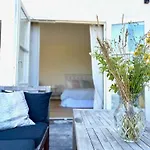 Boutique With Sea View In Vang * הסלה