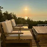 Vakantiehuis Boutique With Sea View In Vang Hasle