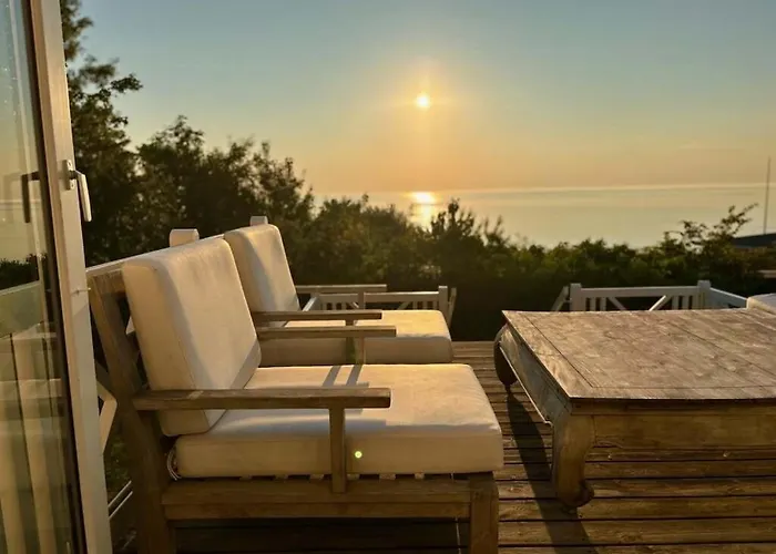 Boutique With Sea View In Vang